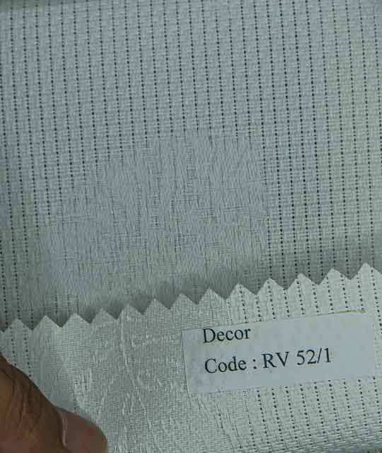 Leaf-Patterned Cream Roller Shades - 467 g/m² - 3% Openness