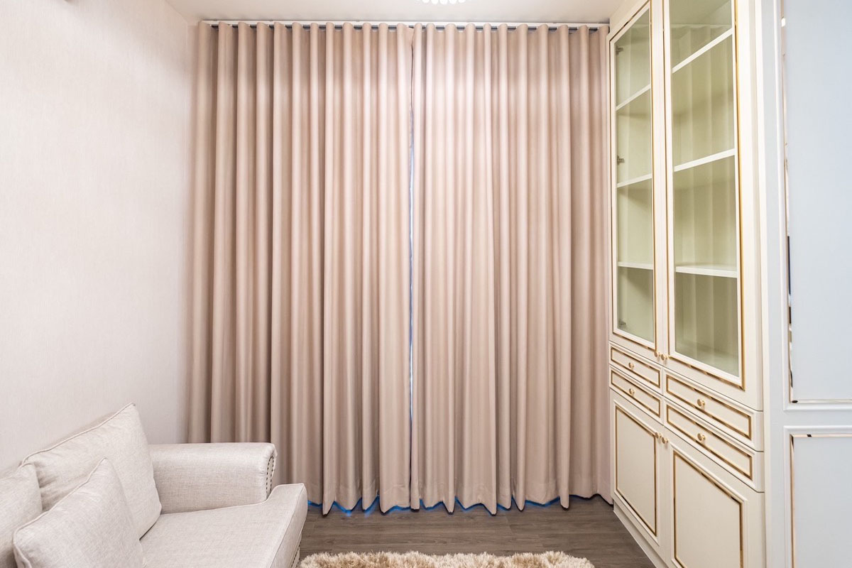 Neutral-Toned Drapery.